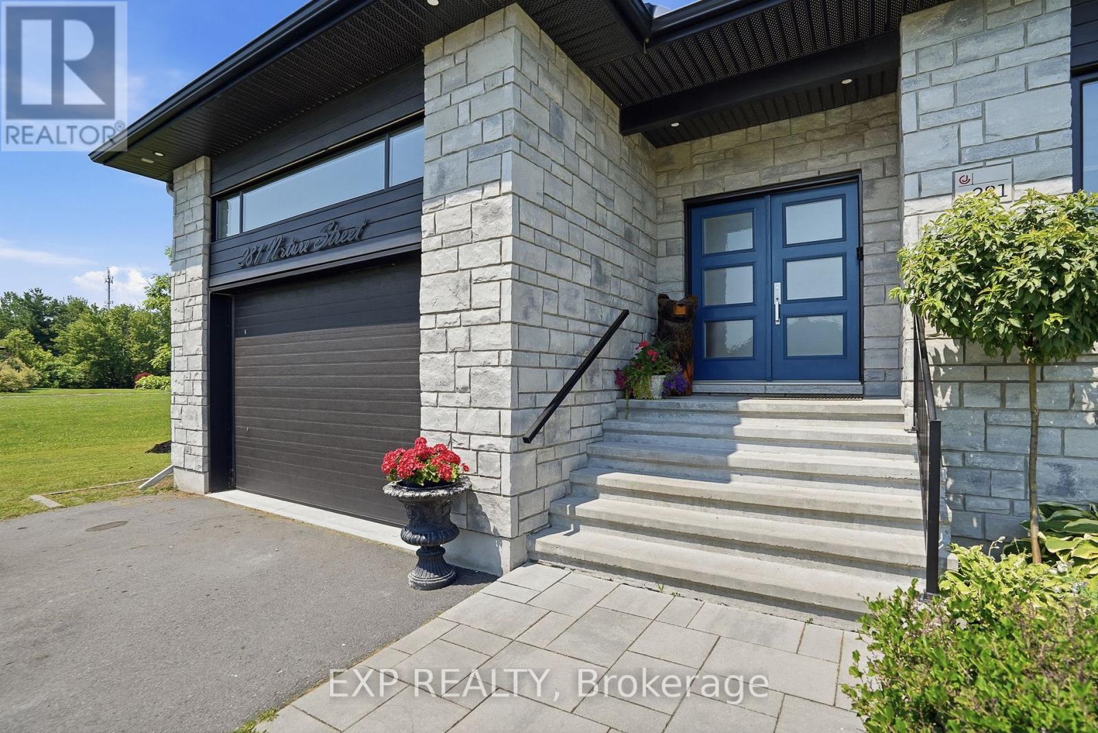Residential in Casselman 3