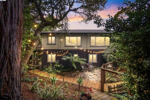 2420 Hillside Ave, Berkeley, CA, 94704-2529 | Card Image