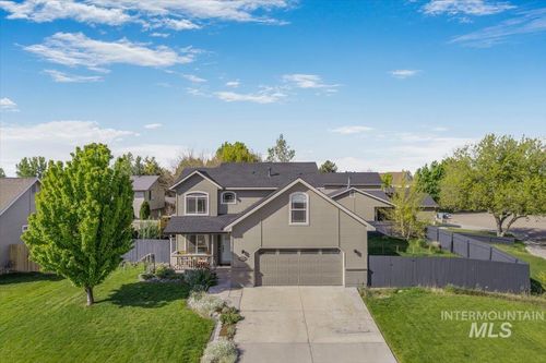 16451 Rainbow Dr, Nampa, ID, 83687-9423 | Card Image