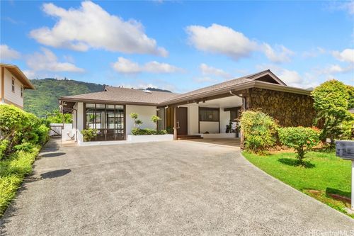 3034 Kalawao Street, Honolulu, HI, 96822 | Card Image