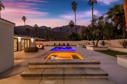 218 E Ocotillo Ave, Palm Springs, CA, 92264-8428 | Card Image