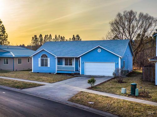 1707 E 6th St, Moscow, ID, 83843-9650 | Card Image