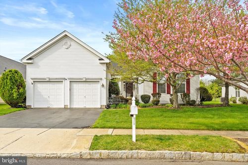 54 Bunker Hill Drive, Allentown, NJ, 08501 | Card Image