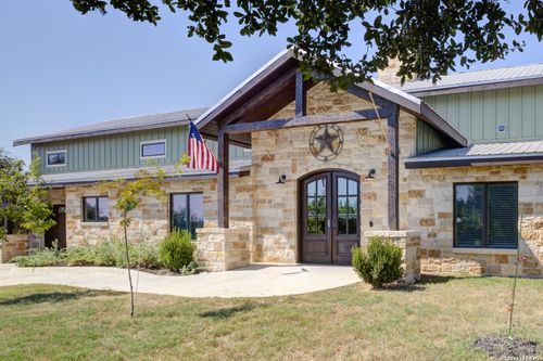 511 Lets Roll Dr, Fischer, TX, 78623-2121 | Card Image