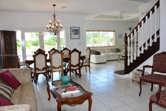 0 - 22111 Sw 87th Pl, House other with 5 bedrooms, 3 bathrooms and null parking in Cutler Bay FL | Image 2