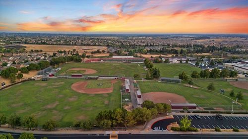 2955 Cardinal Dr, Lincoln, CA, 95648-8272 | Card Image