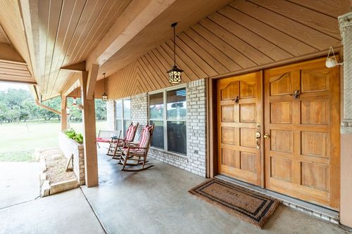 7035 Bcr 211, Florence, TX, 76527 | Card Image