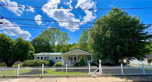 115 Rhodes Ave, Dillonvale, OH, 43917 | Card Image