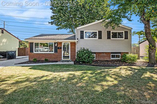 41222 Paign Dr, Sterling Heights, MI, 48313-3361 | Card Image