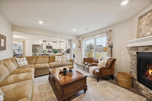 7230 Bay Dr, Lino Lakes, MN, 55038-4689 | Card Image