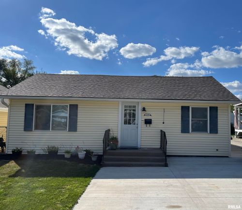 2317 46th St, Moline, IL, 61265-5029 | Card Image