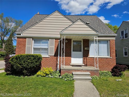 2901 Hubbard St, Dearborn, MI, 48124-3405 | Card Image