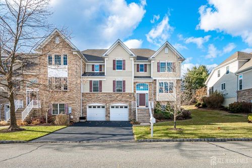 9 Lonergan Ln, West Orange, NJ, 07052-1428 | Card Image