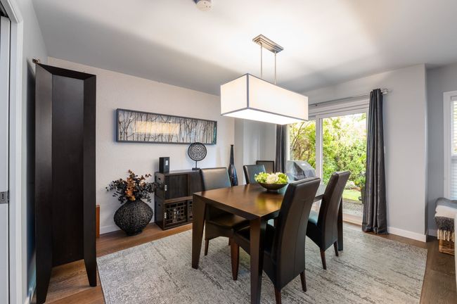 1452 Stevens St, Townhouse with 3 bedrooms, 3 bathrooms and 5 parking in White Rock BC | Image 16