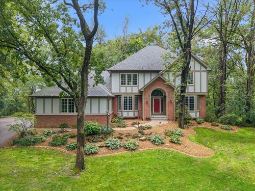 855 Midwest Trl N, Lake Elmo, MN, 55042-9691 | Card Image