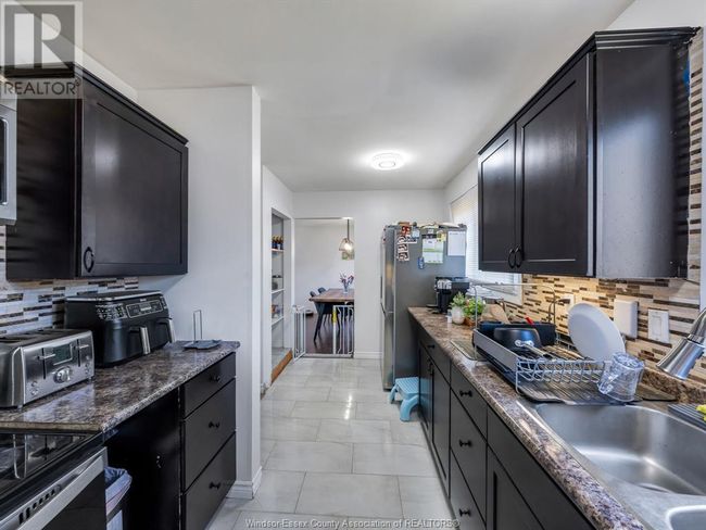 10670 Lambeth Rd, House other with 3 bedrooms, 2 bathrooms and null parking in Windsor ON | Image 26