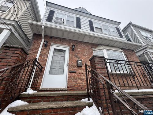 460 Avenue E, Bayonne, NJ, 07002-4727 | Card Image