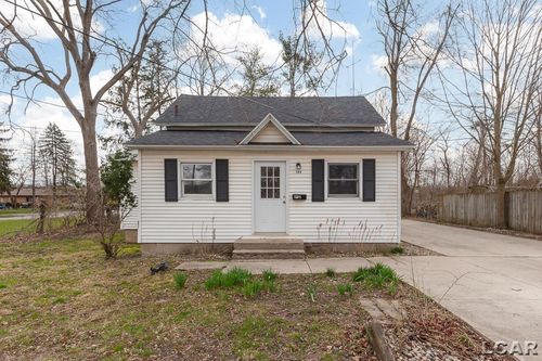 104 S Division St, Tecumseh, MI, 49286-2002 | Card Image