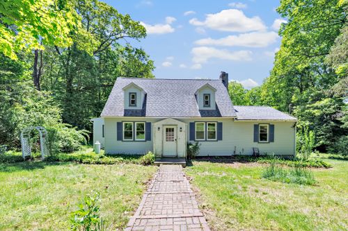 13 Hoyt Rd, Bethel, CT, 06801-1323 | Card Image