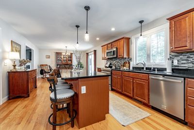 3 Shaggbark Dr, House other with 3 bedrooms, 2 bathrooms and 4 parking in Southwick MA | Image 3