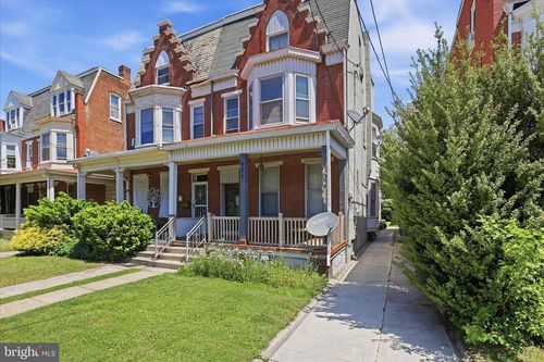 931 S Queen St, YORK, PA, 17403-3949 | Card Image
