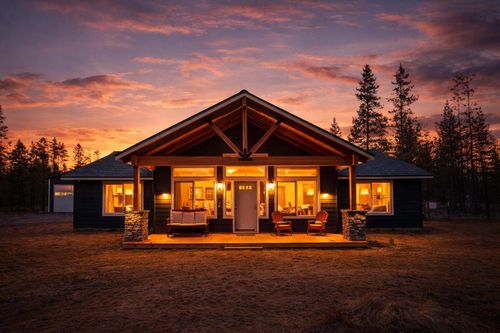 53080 Day Rd, La Pine, OR, 97739-9033 | Card Image