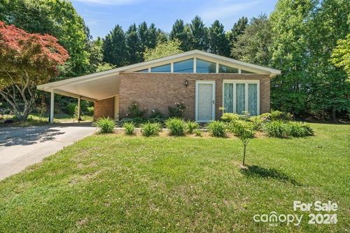 112 Lovelady Rd Ne, Valdese, NC, 28690-9752 | Card Image