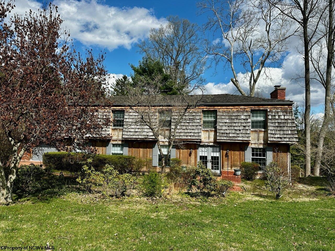 Crestwood Cir, Fairmont, WV 26554
