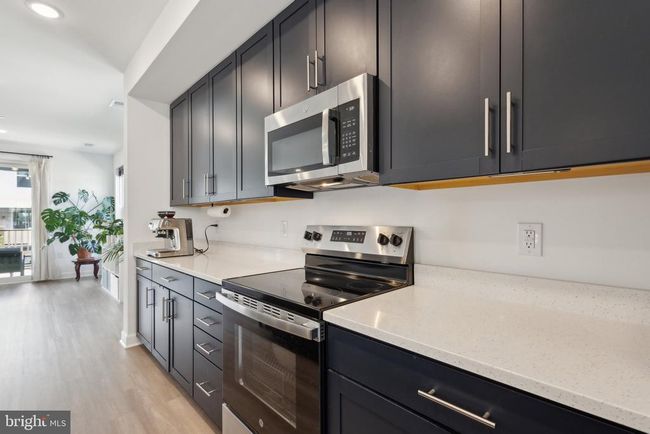 24 - 4902 Longmire Way, Townhouse with 3 bedrooms, 3 bathrooms and null parking in CHANTILLY VA | Image 11