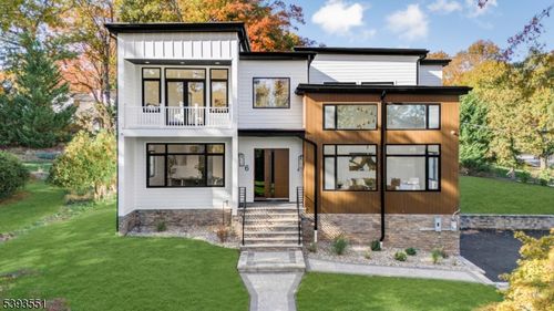 6 Cambridge Dr, Short Hills, NJ, 07078-1902 | Card Image