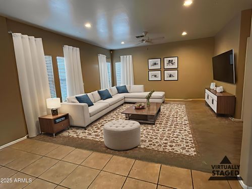 9598 N 82nd Ln, Peoria, AZ, 85345-3118 | Card Image