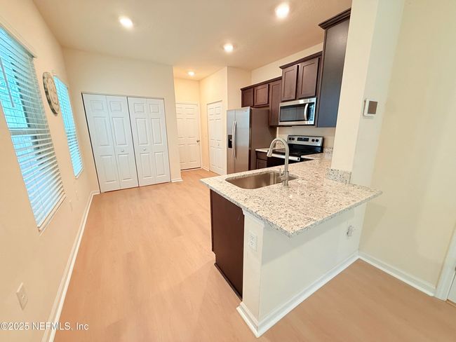 59 Scotch Pebble Dr, Townhouse with 3 bedrooms, 3 bathrooms and null parking in Jacksonville FL | Image 8
