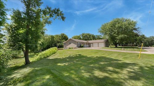 906 E Lake St, Osakis, MN, 56360-9003 | Card Image