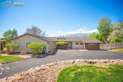40 Friendship Ln, Colorado Springs, CO, 80904-1811 | Card Image
