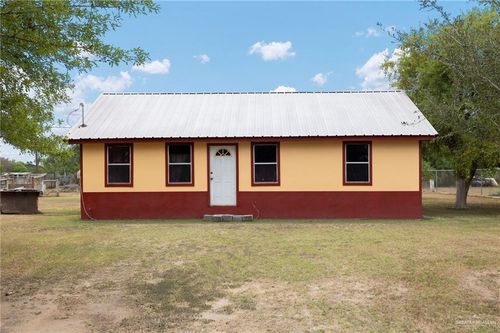 13615 Miraflores St, Edcouch, TX, 78538-3084 | Card Image