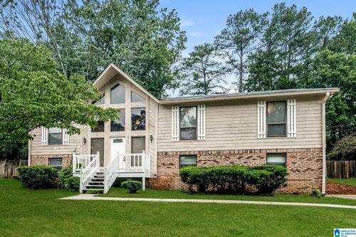 2520 Beechwood Trl, PINSON, AL, 35126-3628 | Card Image