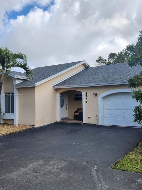 5723 Nw 100th Ct, Doral, FL, 33178-2640 | Card Image