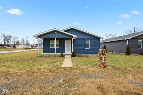 1554 W Morrison St, Frankfort, IN, 46041-1558 | Card Image