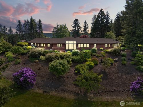 557 71 Mossyrock Ave, Mossyrock, WA, 98564-8902 | Card Image