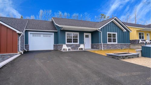 9 Lions Club Rd, Fox Point, NS, B0J1T0 | Card Image
