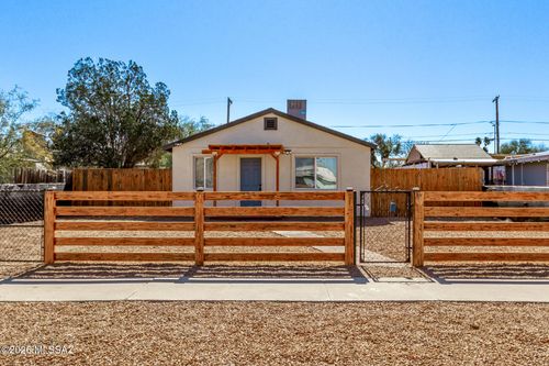 1132 E 27th St, Tucson, AZ, 85713-3213 | Card Image