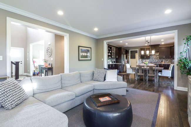12911 Mayfair Dr, House other with 4 bedrooms, 3 bathrooms and 3 parking in Lemont IL | Image 4