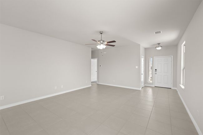 1902 Cheyenne- Living Room-3 | Image 7