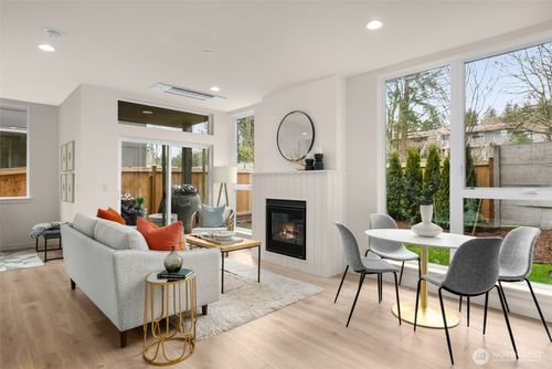 14441 101st Pl Ne, Kirkland, WA, 98034-5271 | Card Image