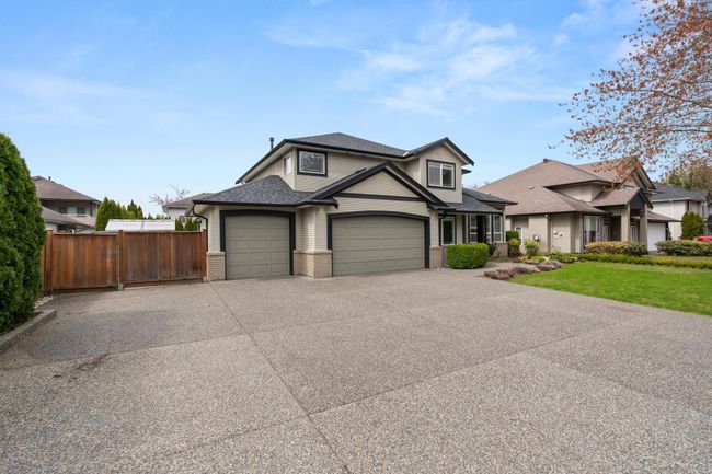 12757 228 A Street, House other with 4 bedrooms, 2 bathrooms and 9 parking in Maple Ridge BC | Image 2