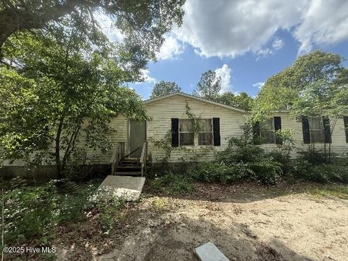 153 Longbrook Rd, Aberdeen, NC, 28315-4931 | Card Image