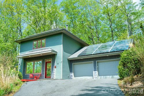 26 Robinson Creek Rd, Asheville, NC, 28803-8712 | Card Image