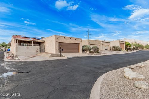 1450 W Cerrada Colima, Tucson, AZ, 85704-1919 | Card Image