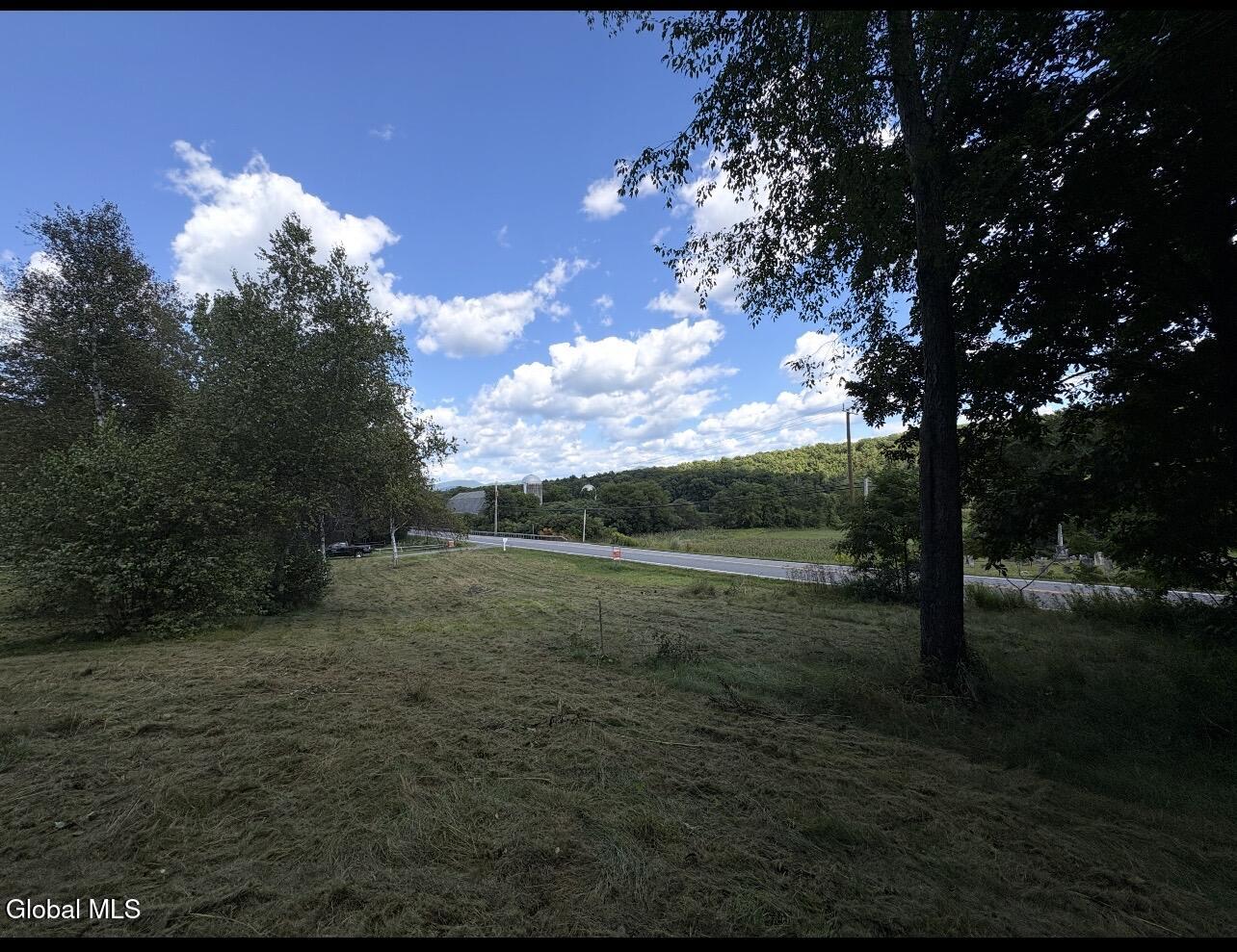 Land in Granville 3