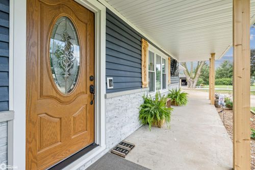 11875 42nd St, Burlington, IA, 52601-8964 | Card Image